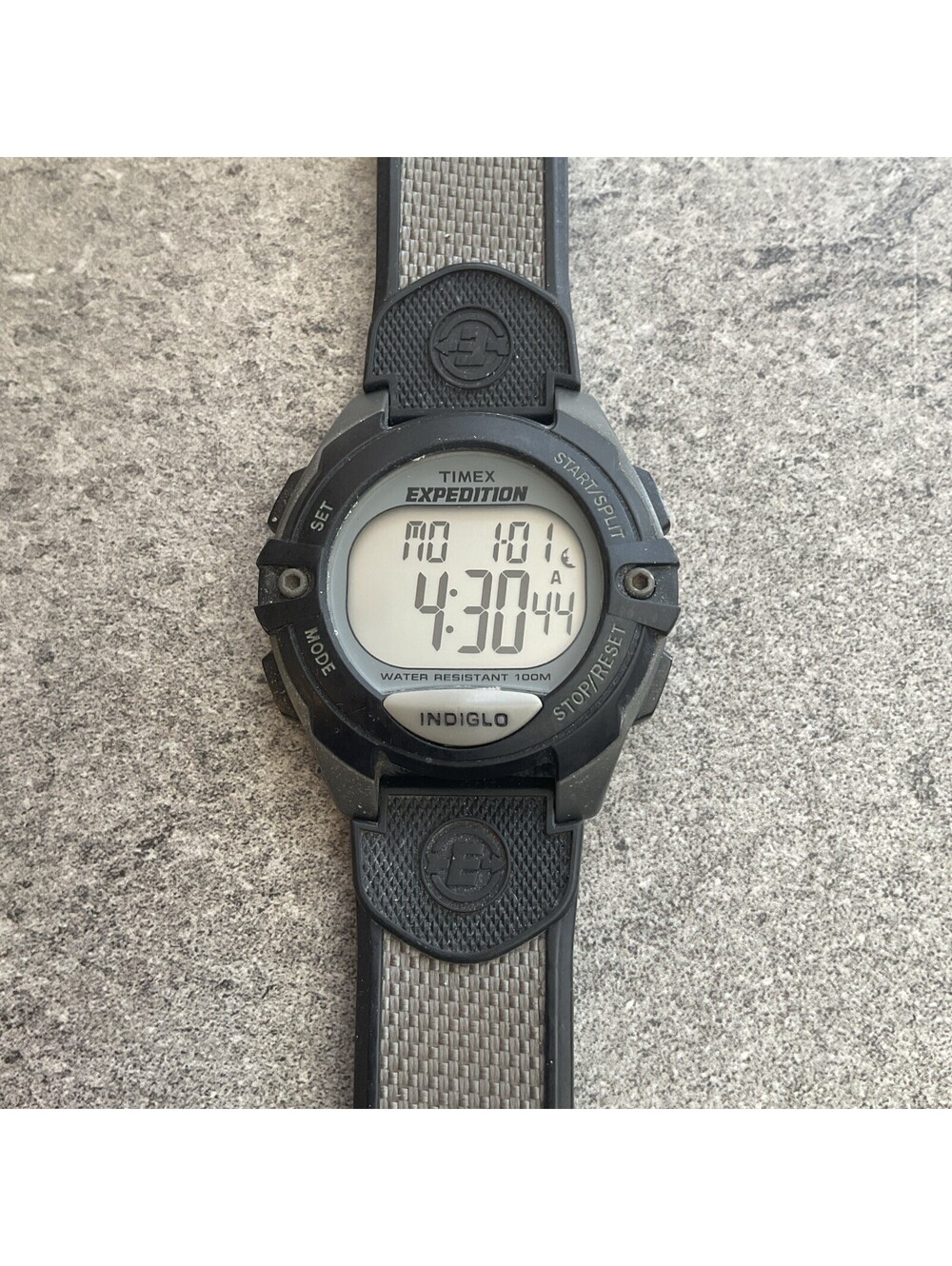 TIMEX Expedition Watch Indiglo Black 42mm Case Chrono Alarms Date TW4B07700 A15